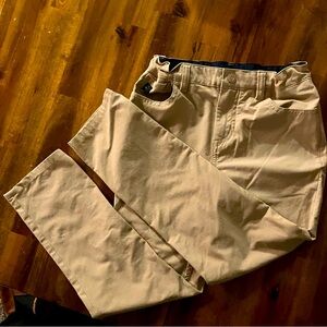 Vineyard Vines on-the-go 5 pocket pants